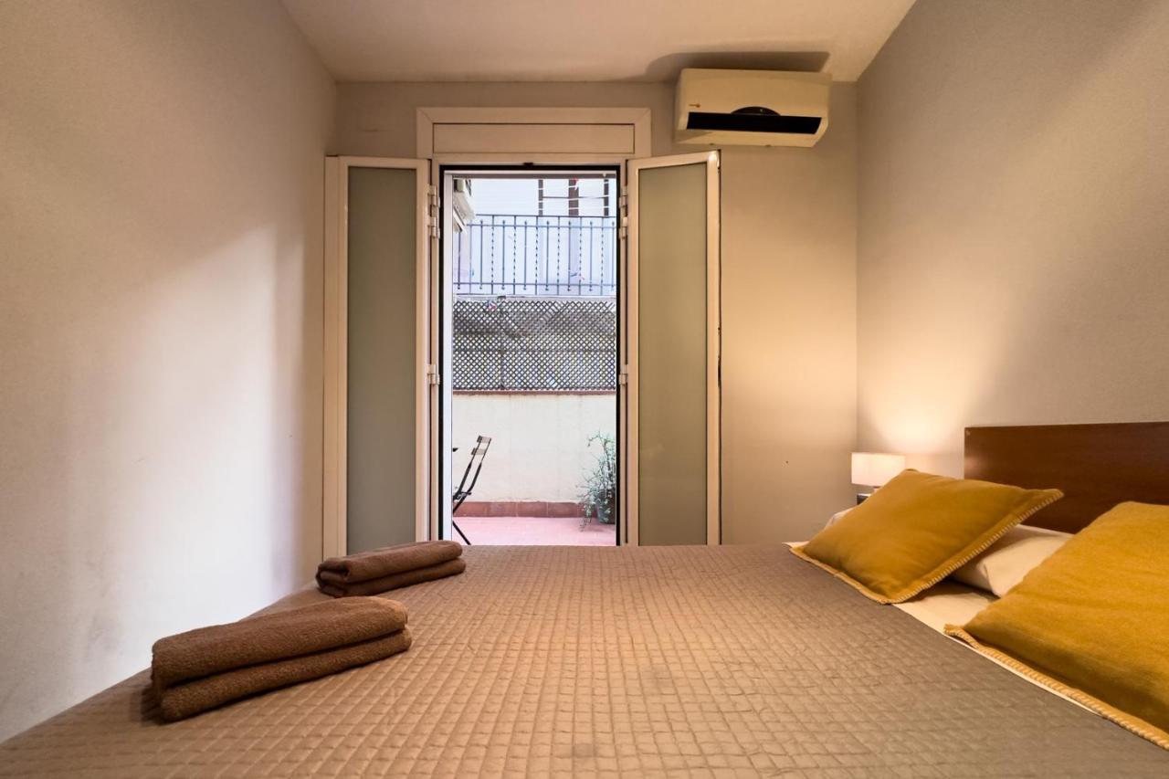 Aparteasy - Central Gracia Apartments Barcelona Buitenkant foto